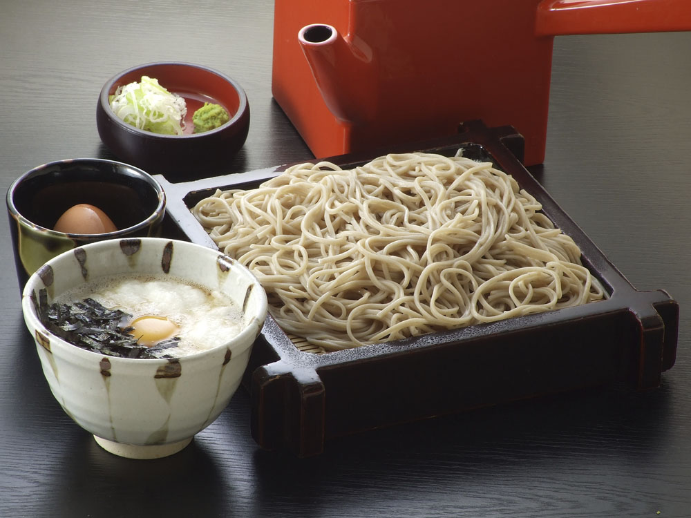 そばとろ 一二〇〇円 - 